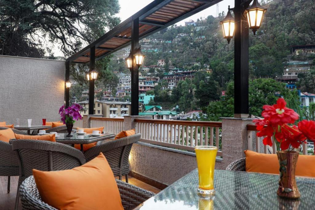 Отель Vinsober Monal Найнитал Экстерьер фото