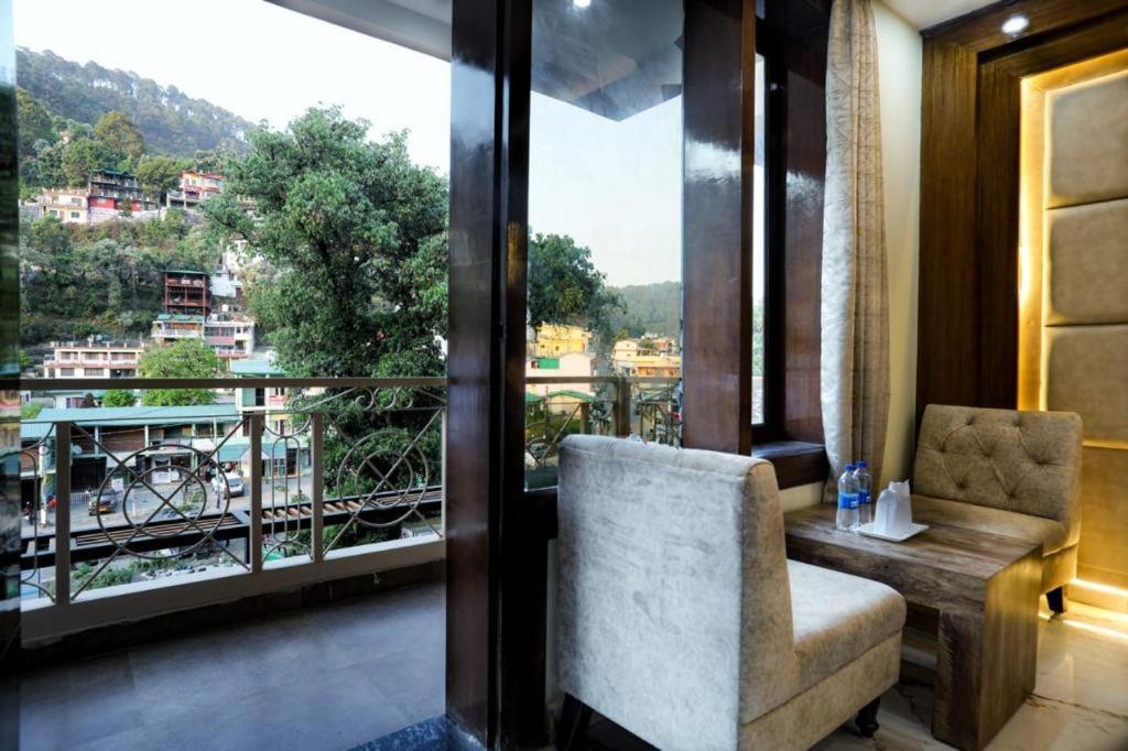 Отель Vinsober Monal Найнитал Экстерьер фото